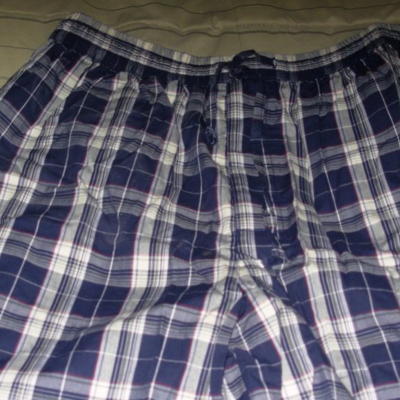 Nautica Pajama/Lounge set - Picture 3 of 4
